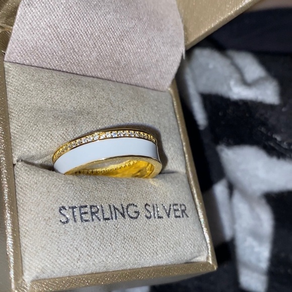 Diamond Ring - Picture 2 of 5